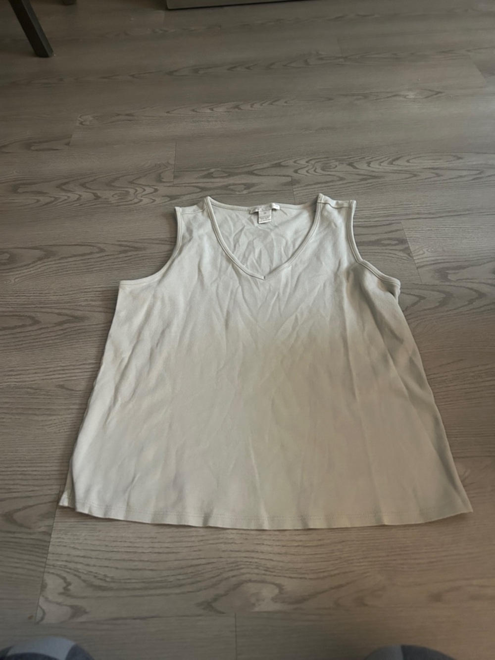 Sarah Spencer Cream V-Neck Sleeveless Tank Top